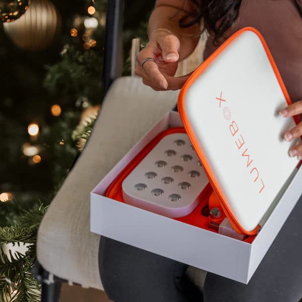 Bon Charge vs LumeBox (2026): Which Portable Red Light is Worth Buying?