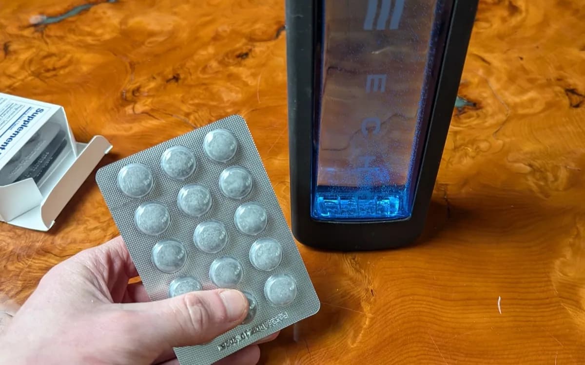Hydrogen Water: What the Science Says (and How I Use It)