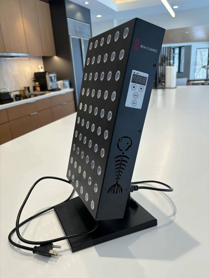 Bon Charge Red Light Therapy Panel Side View