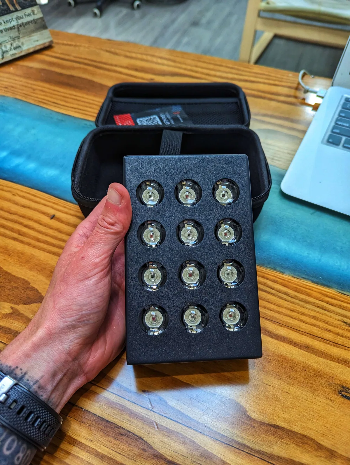 Bon Charge Mini Portable Red Light Device