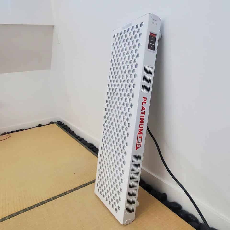 Platinum LED BIOMAX 900 Red Light panel in clinical setting