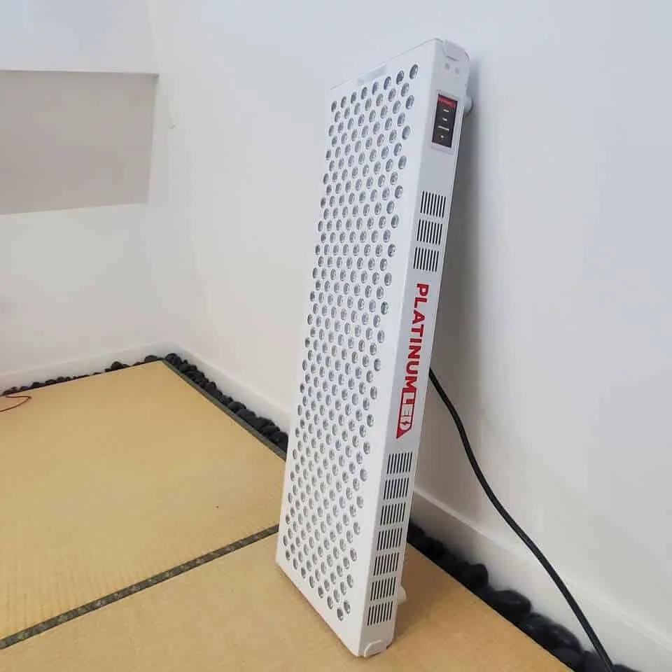 Platinum LED BIOMAX 900 Red Light panel in clinical setting