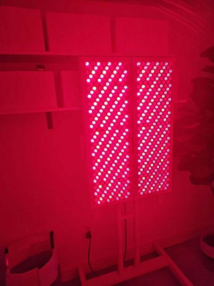 Comparison of platinum therapy lights with competitor brands